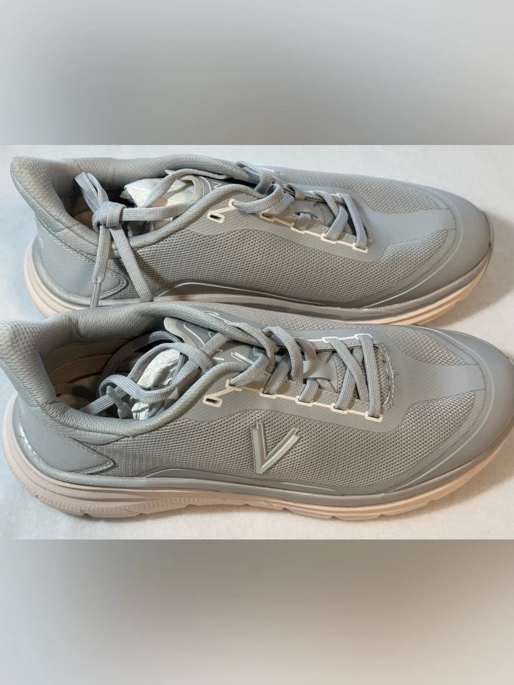 New Vionic - Walk Max Women's Athletic Shoe. Size 10. Gray